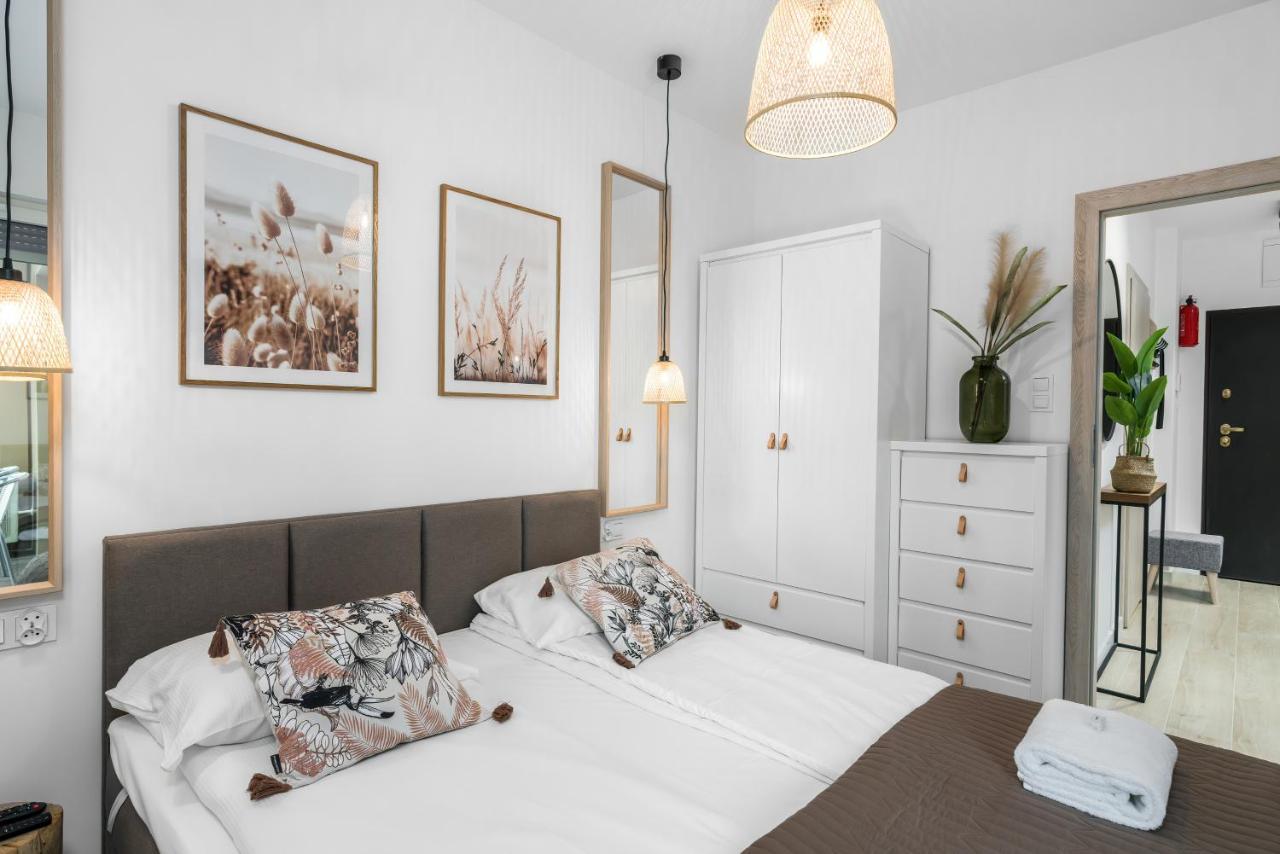 Apartments Na Podgorniku By Renters Prestige Познан Екстериор снимка