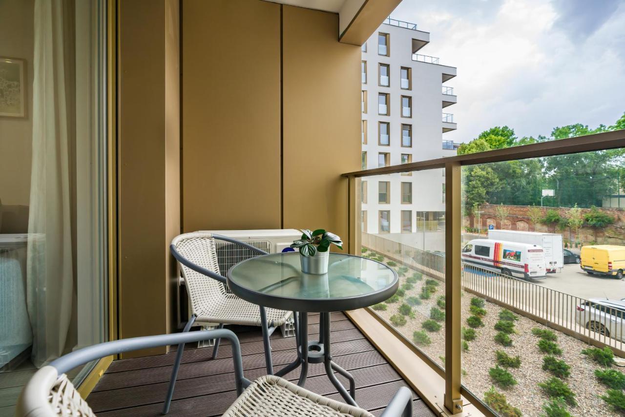 Apartments Na Podgorniku By Renters Prestige Познан Екстериор снимка