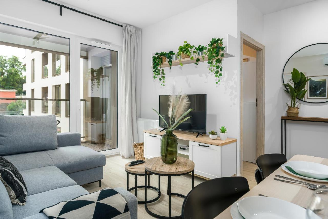Apartments Na Podgorniku By Renters Prestige Познан Екстериор снимка